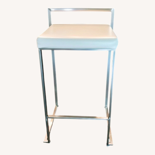 Used Countertop Barstools for sale on AptDeco