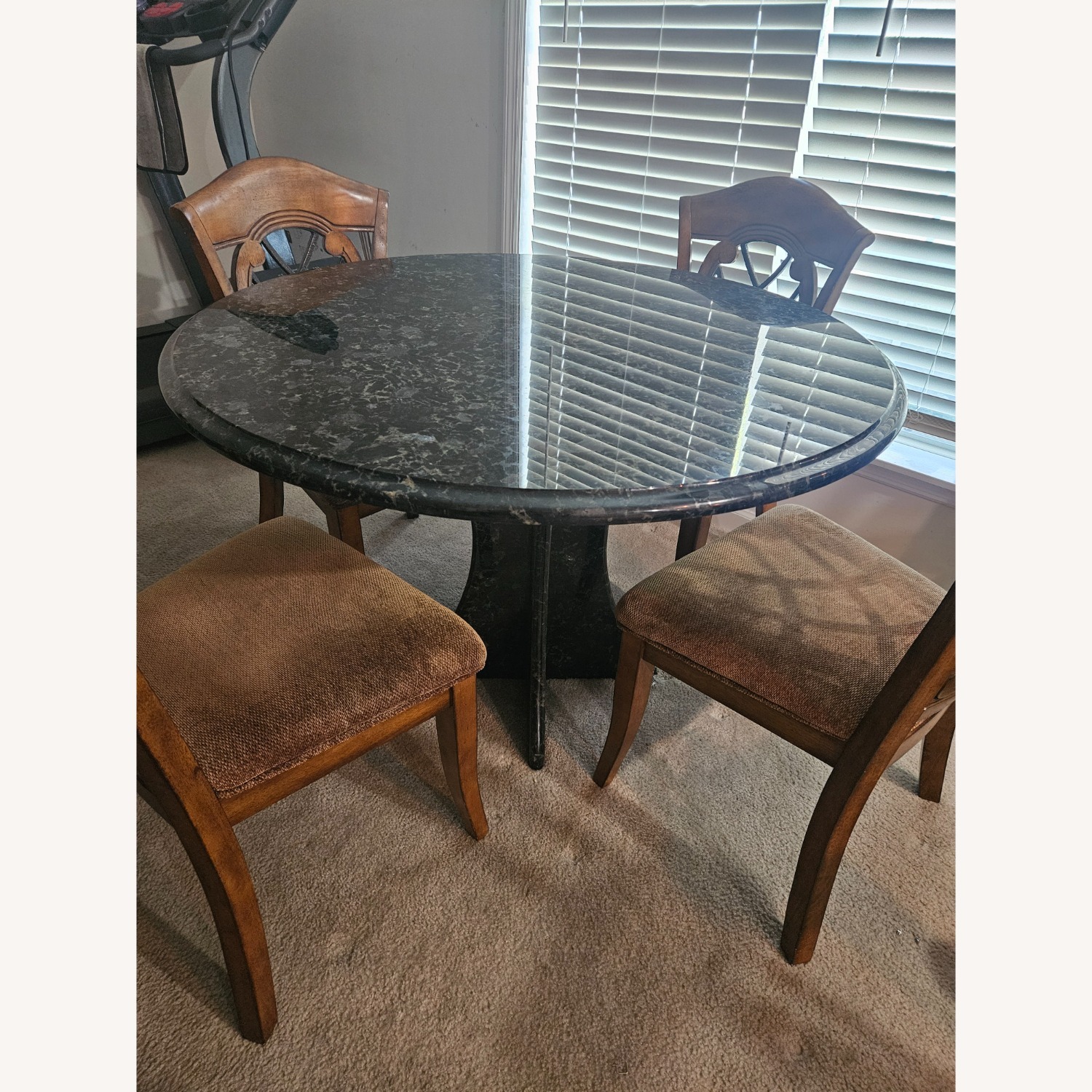 Granite Table - image-1