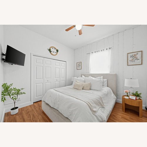 Used Queen Bed for sale on AptDeco