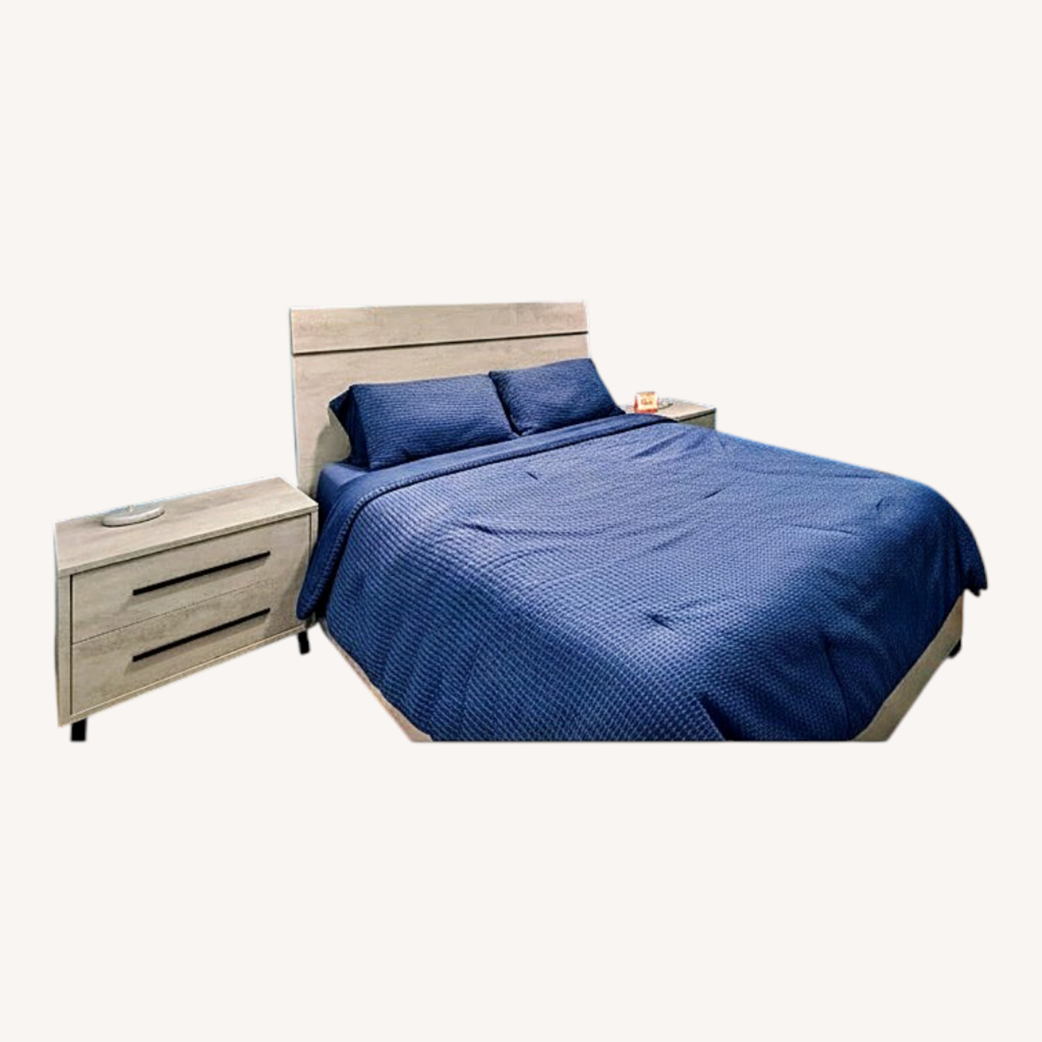 Light Gray Queen Bed - image-4