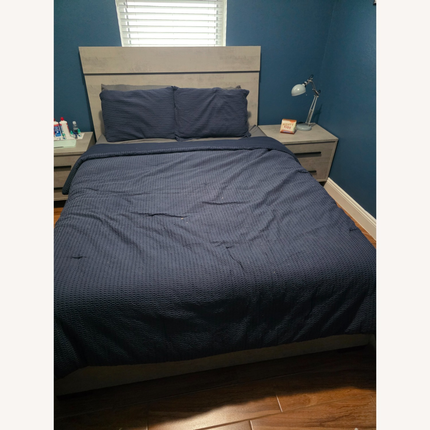 Light Gray Queen Bed - image-2