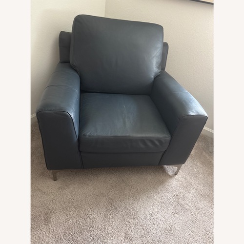 Used Leather Chairs for sale on AptDeco