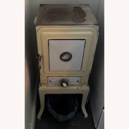 Used Vintage/Antique Finds Natural Ceramic Décor for sale on AptDeco