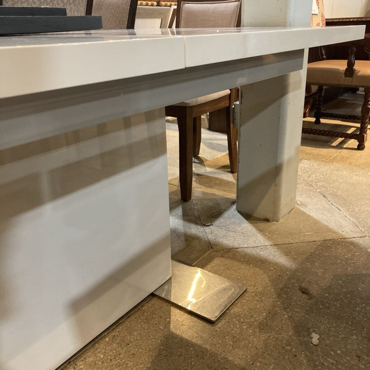 Contemporary Gloss W Metallic Feet Dining Table - image-6