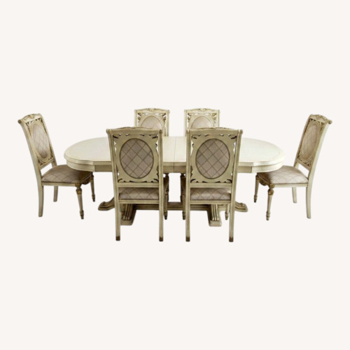 Used Vintage/Antique Natural Dining Set for sale on AptDeco