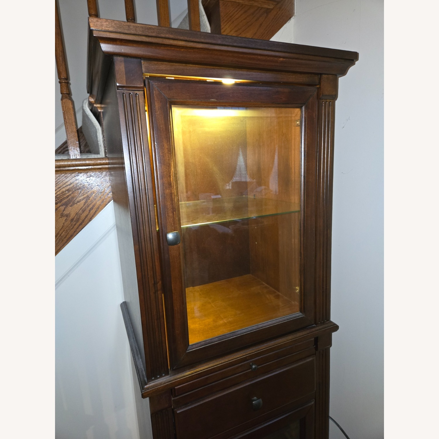 Vintage Thomasville Providence Wine Curio Cabinet - image-6
