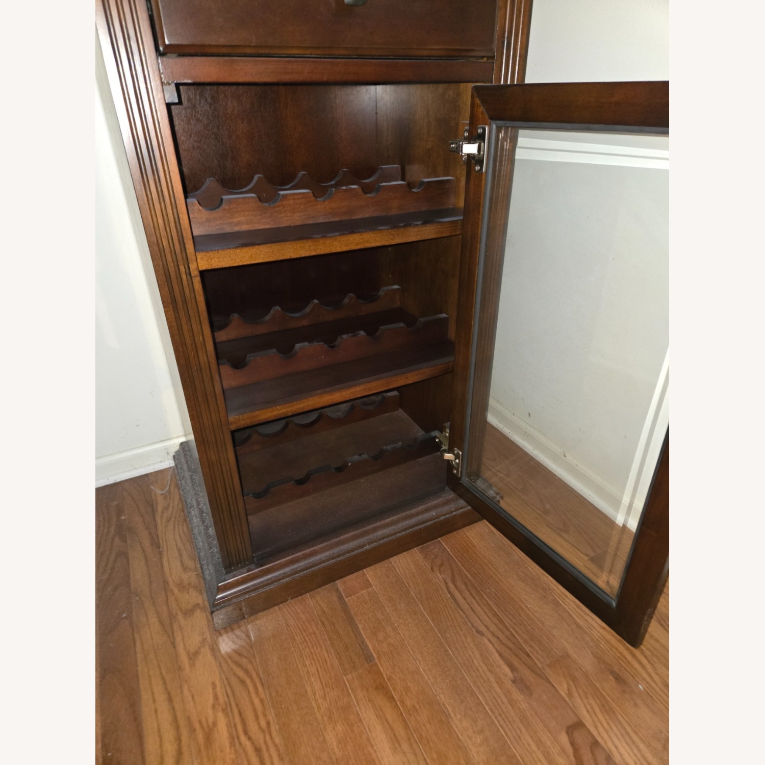 Vintage Thomasville Providence Wine Curio Cabinet - image-5