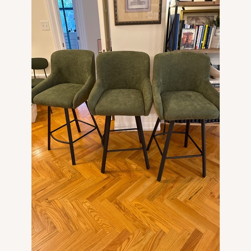 Used Swivel Bar Stools for sale on AptDeco