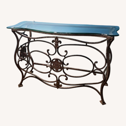 Used Thomasville Grandview Hall Table Console for sale on AptDeco