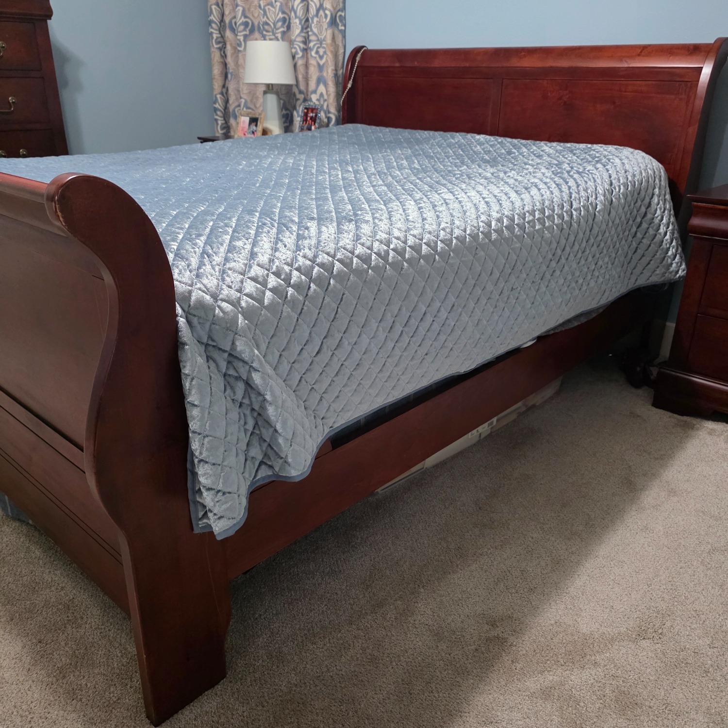 Louis Philippe Cherry Queen Sleigh Bed - image-3