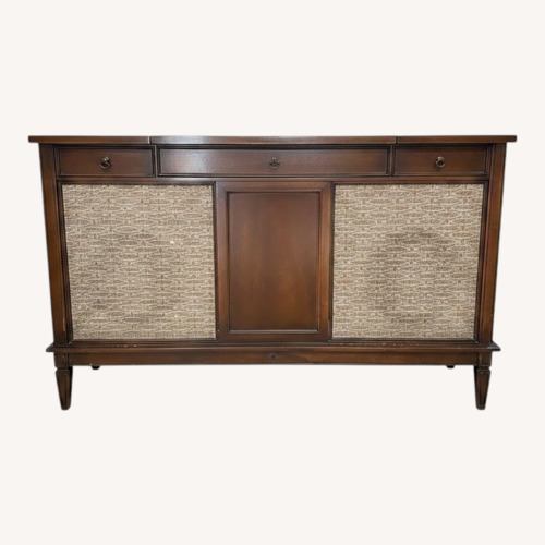 Used Vintage/Antique Dark Brown Record Player/ Radio  for sale on AptDeco