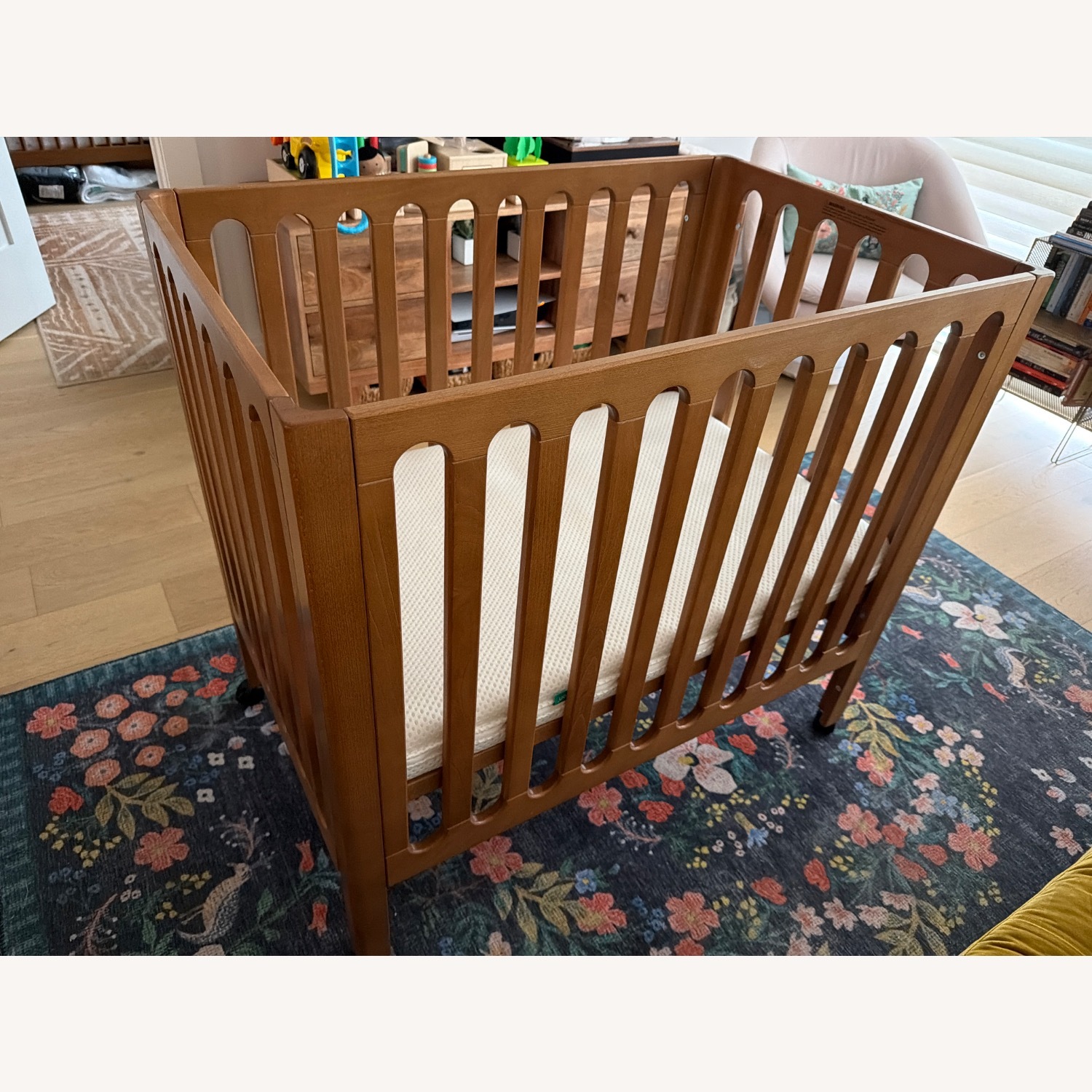 Newton Galileo Chestnut Minicrib - image-3