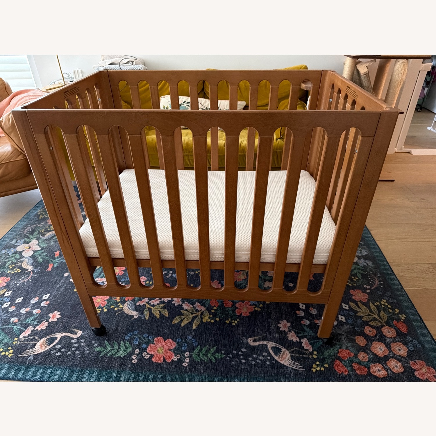 Newton Galileo Chestnut Minicrib - image-2