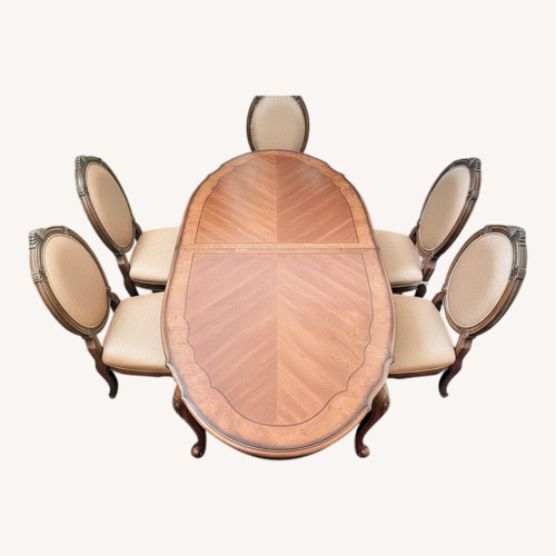 Used Lavelle Melange 9 pc Dining Set for sale on AptDeco
