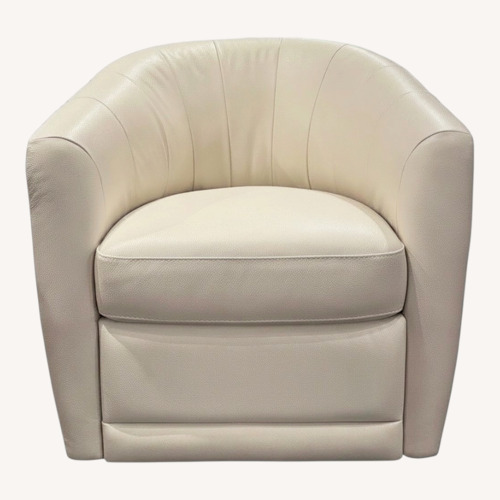 Used Natuzzi Giada B596 Italian Leather Swivel Chair for sale on AptDeco