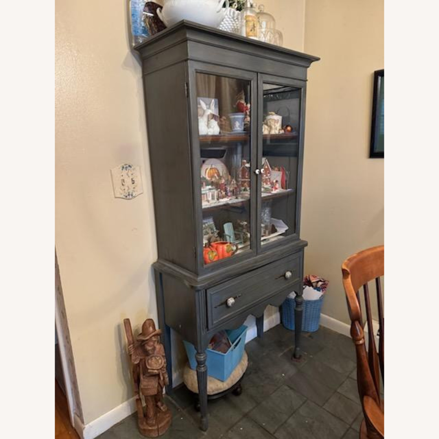 Vintage-style China Cabinet/Display Hutch - image-2