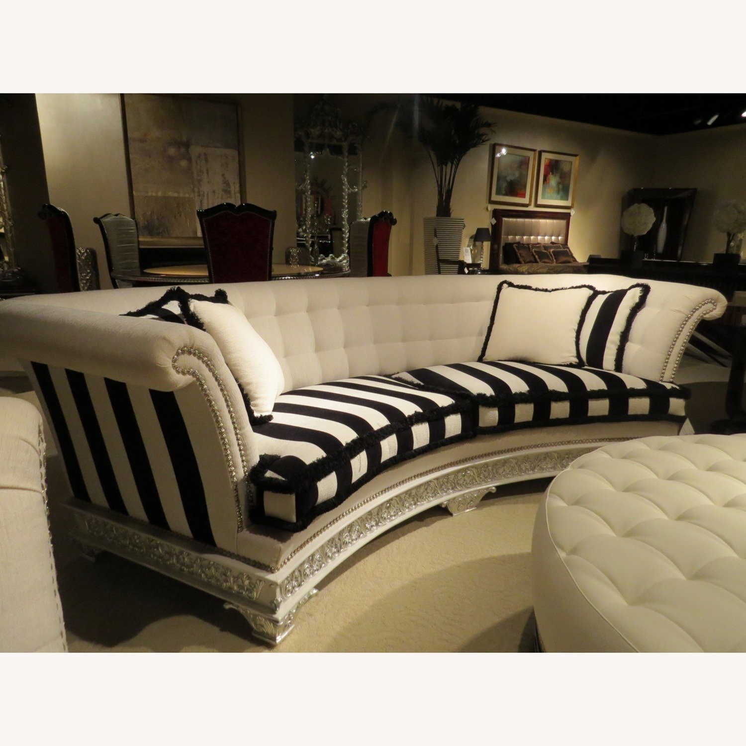 Francesco Molon White Fabric 3+ Seater Sofas - image-3