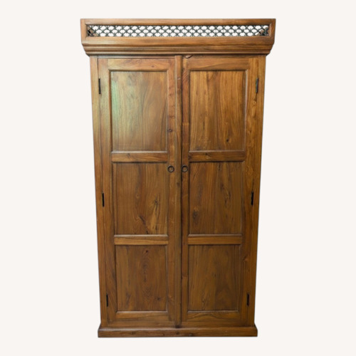 Used Vintage/Antique Natural Wood Coat Rack for sale on AptDeco