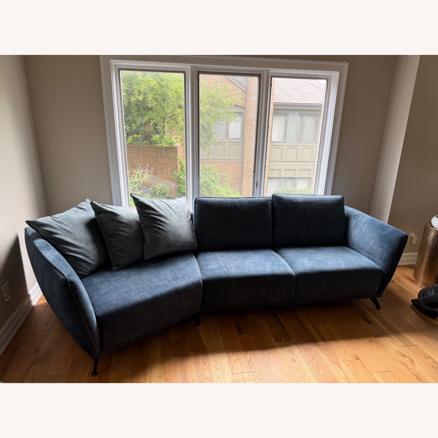 High-End Italian/European Modern Sofa - image-2