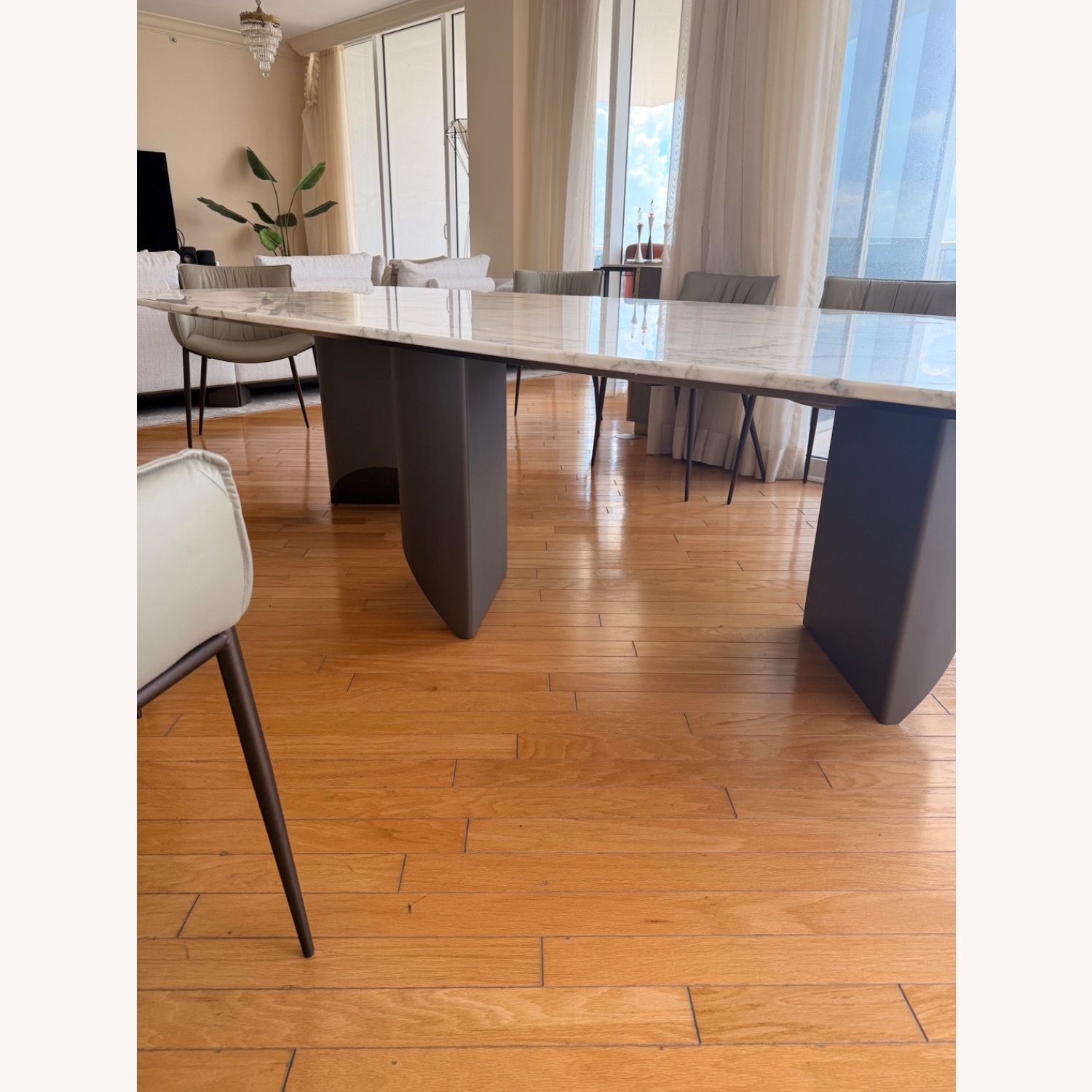 Minotti Light Gray Dining Set - image-5