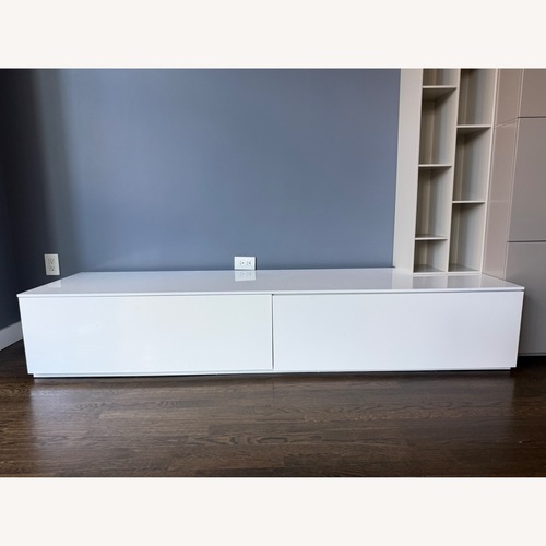 Used Ligne Roset High Gloss White Media Storage for sale on AptDeco