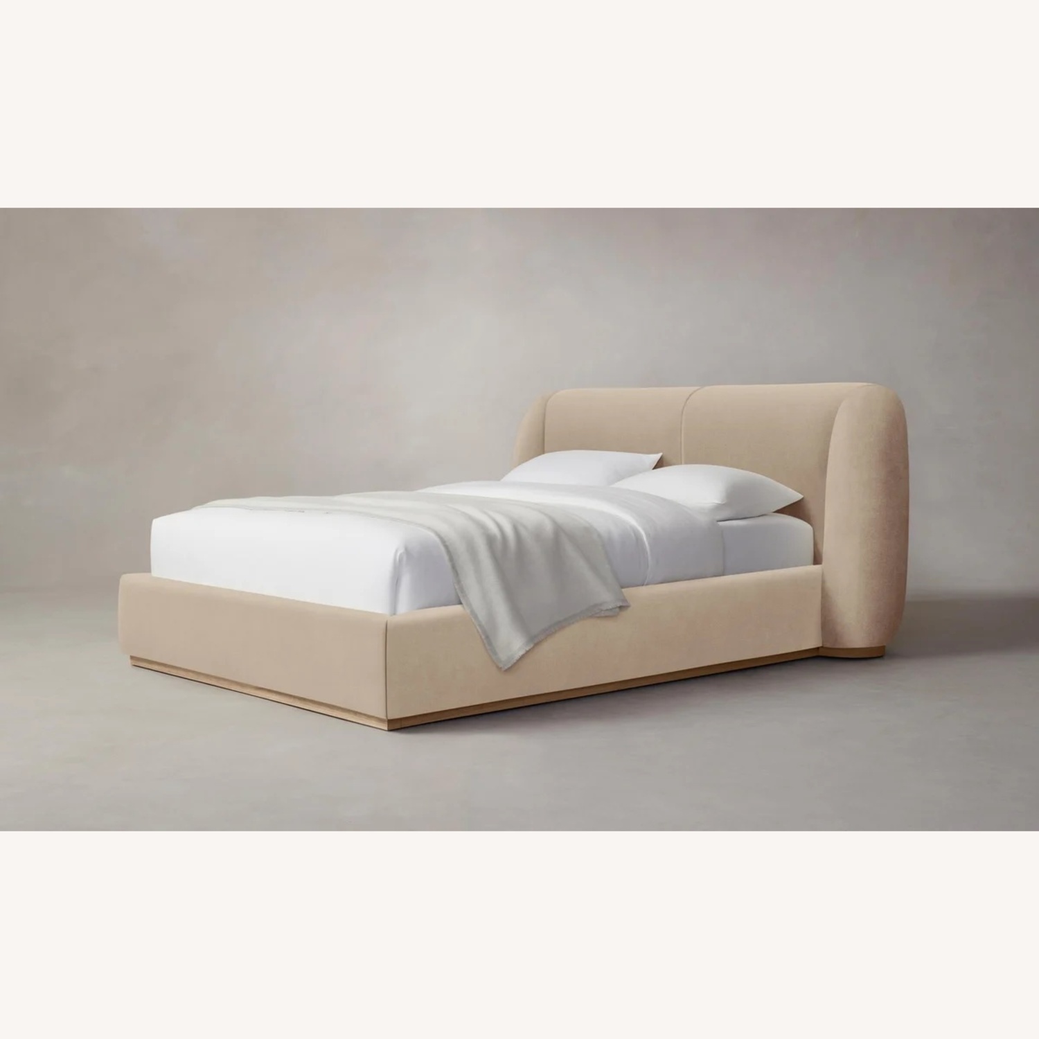 Maiden Home Smith Light Brown Queen Bed - image-4
