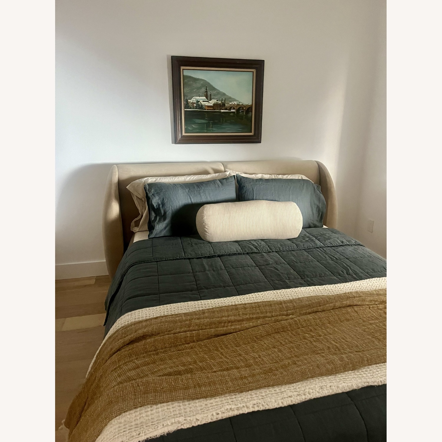 Maiden Home Smith Light Brown Queen Bed - image-3