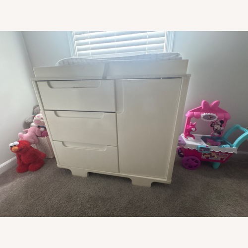 Used Babyletto Yuzu White Changing Table for sale on AptDeco