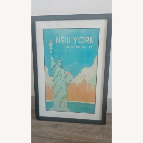 Used New Yorker Cover Statue of Liberty for sale on AptDeco