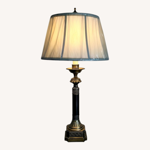 Used Table Lamps Set of 2 for sale on AptDeco