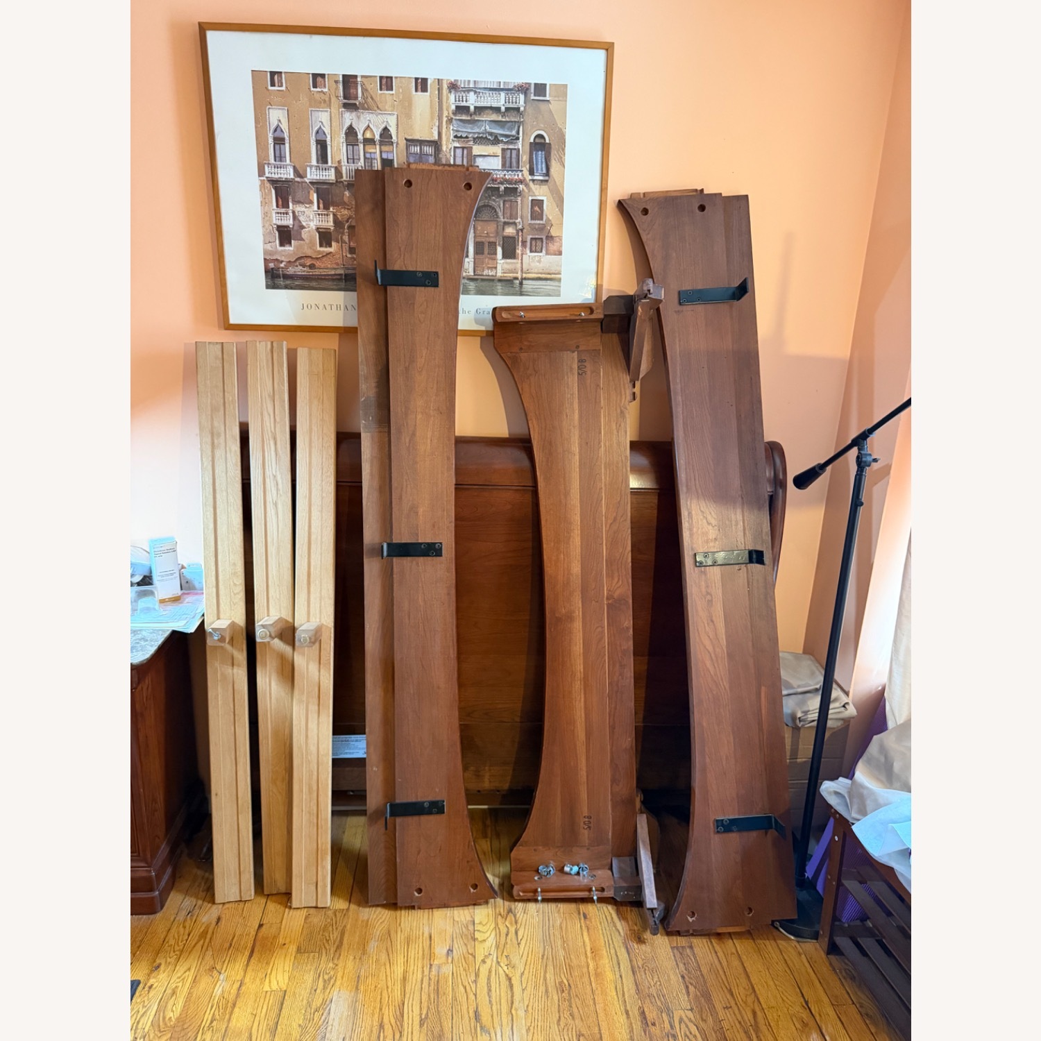 Stickley  Antique Finds Dark Brown Wood Queen Bed - image-9