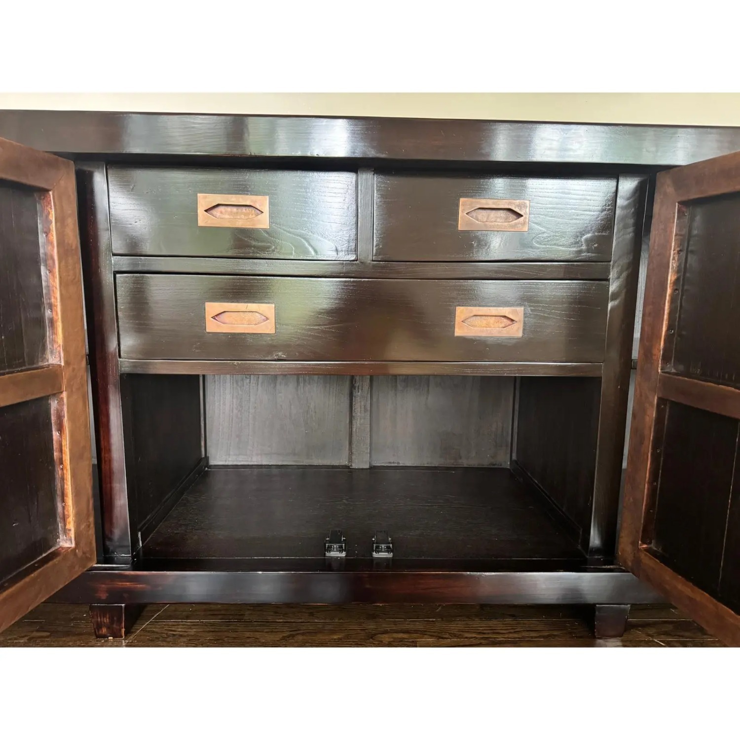 Robert Kuo Limited Edition Lantern Buffet McGuire - image-10