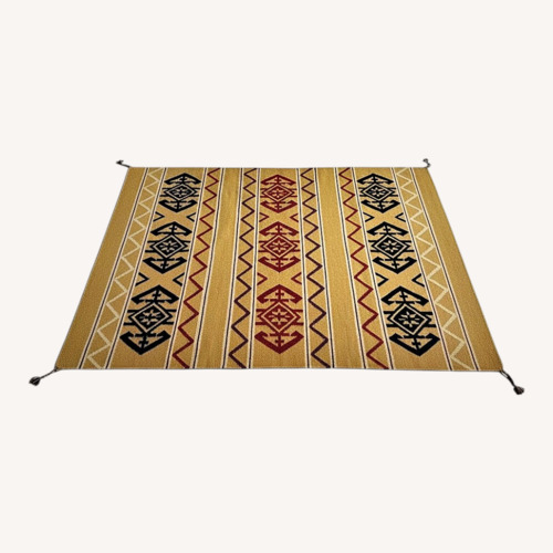 Used Vintage/Antique Finds Wool Area Rug 4' x 6' for sale on AptDeco