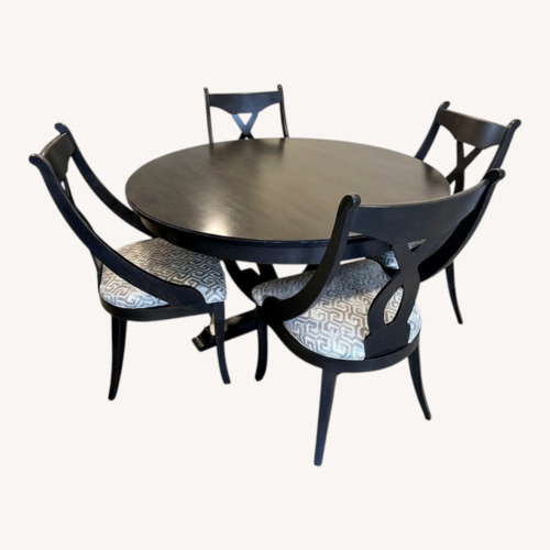 Used Round Table – Base YB + Chair 5160 for sale on AptDeco