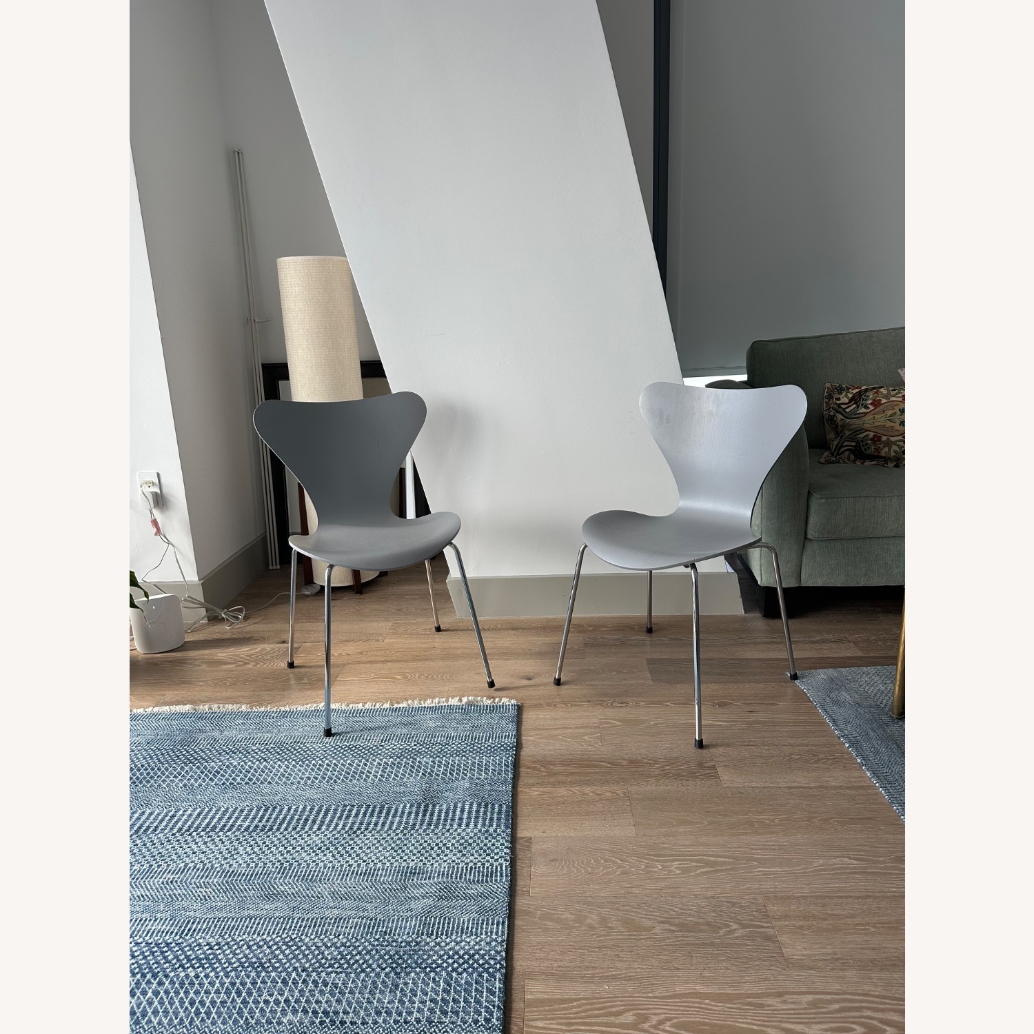 Fritz Hansen Series 7 Gray Metal Dining Chair - image-1