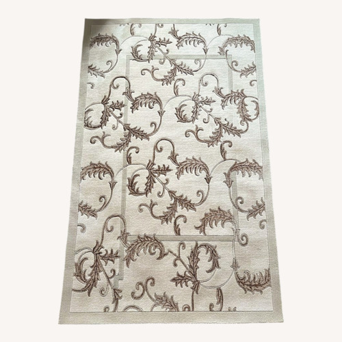 Used Wool/Silk Hand Knotted Custom Rug for sale on AptDeco