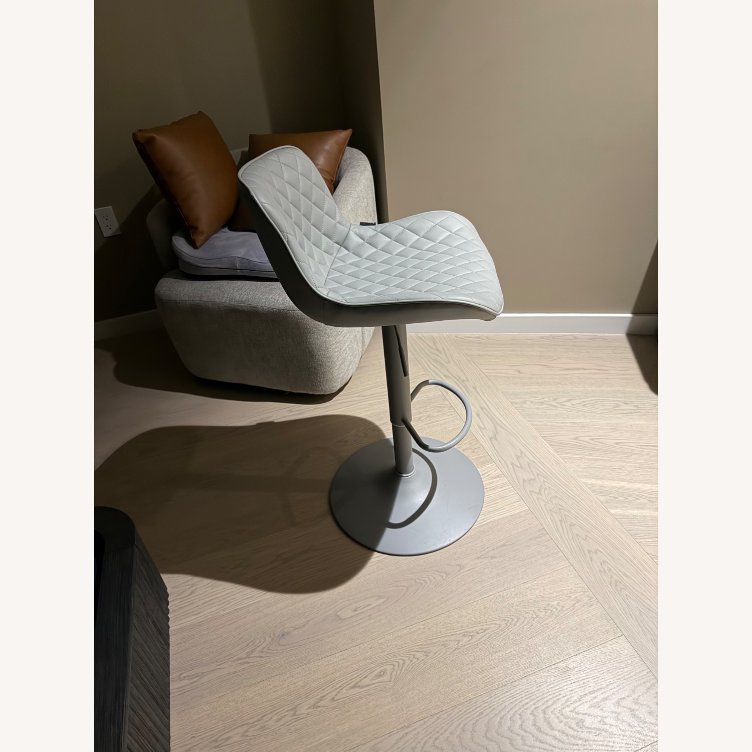 Finnhomy 2 Pieces Light Gray Leather Bar Stool - image-2