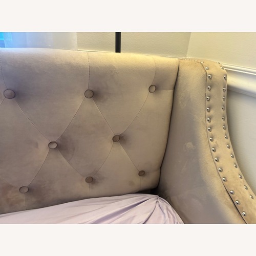 Used Bob's Discount Furniture Full Fabric Daybed for sale on AptDeco