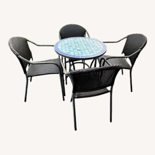 Used Patio Furniture Table Set With 4 Matching Chairs for sale on AptDeco