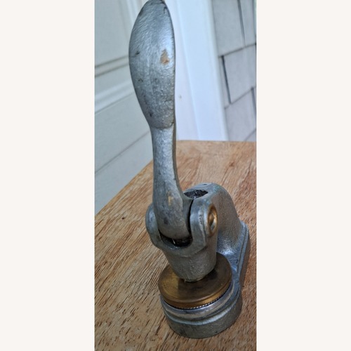 Used Vintage/Antique Finds Silver Metal Décor for sale on AptDeco