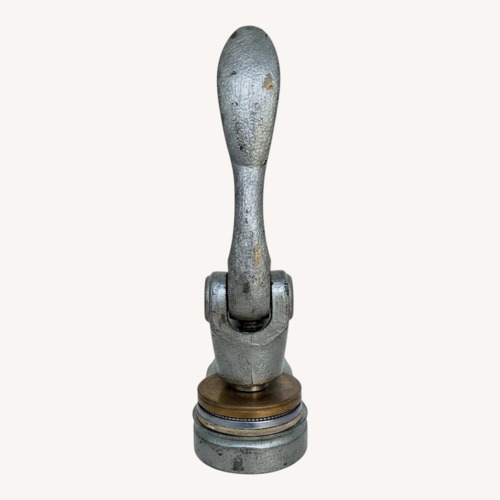 Used Vintage/Antique Finds Silver Metal Décor for sale on AptDeco
