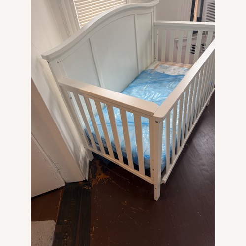 Used Baby Crib for sale on AptDeco