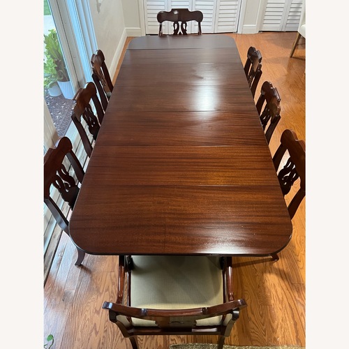 Used Vintage Colonial Mahogany Dining Set for sale on AptDeco