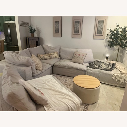 Used Movie Night™ 5-Piece Modular Sectional for sale on AptDeco