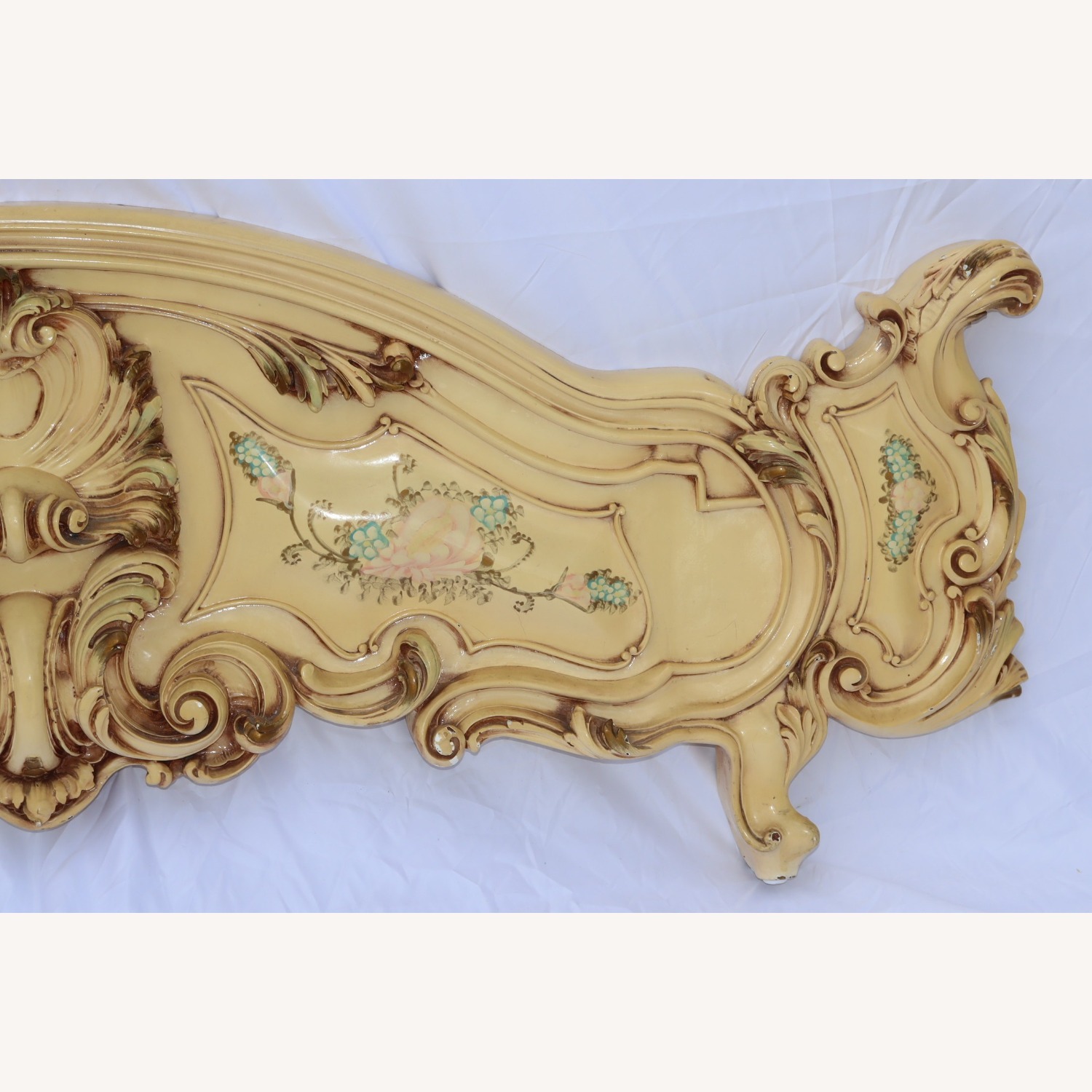Gold Headboard - image-15