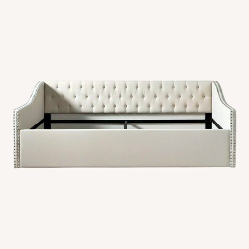 Used Alcott Hill Weldon Full Size Daybed for sale on AptDeco