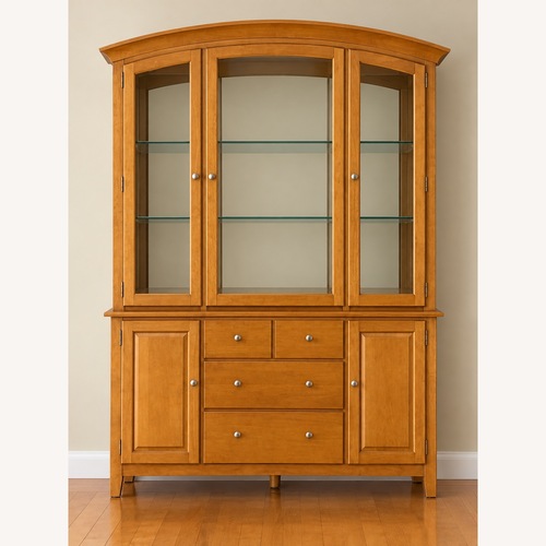 Used Stanley Lighted China Cabinet/Curio for sale on AptDeco