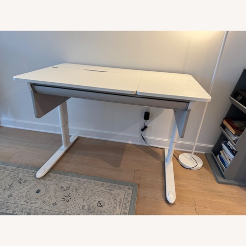 Used Coobee Shasta 502 Desk Series for sale on AptDeco