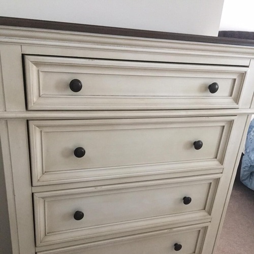 Used American Signature Furniture Dresser for sale on AptDeco
