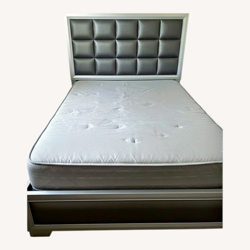 Used Wayfair Queen Bed for sale on AptDeco